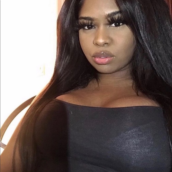 SELFIE - Picture 3 of 5